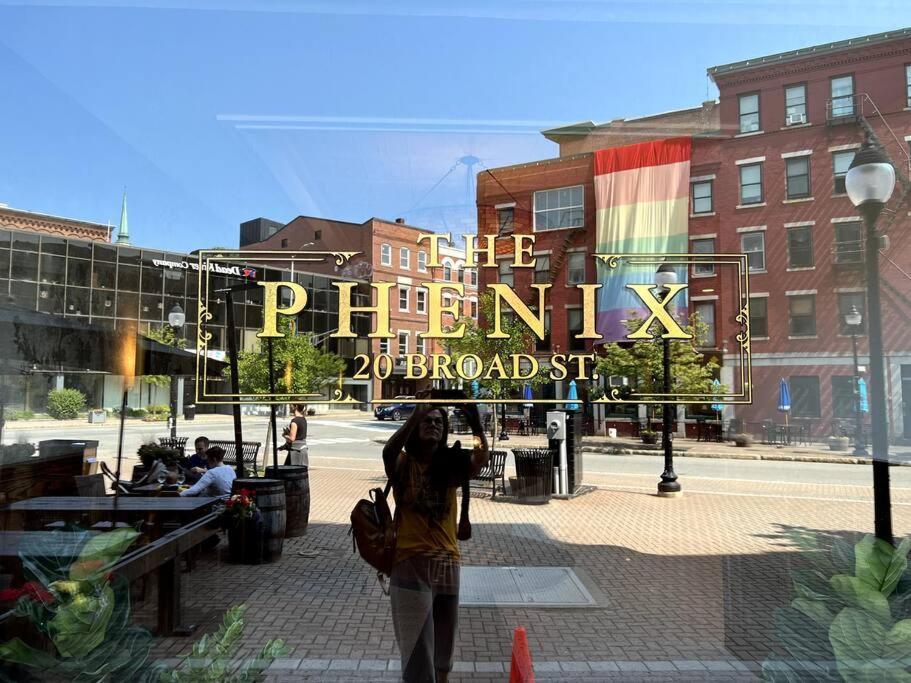 The Phenix Historic Dtwn Hotel, King Bed, Room # 309 Bangor Eksteriør billede